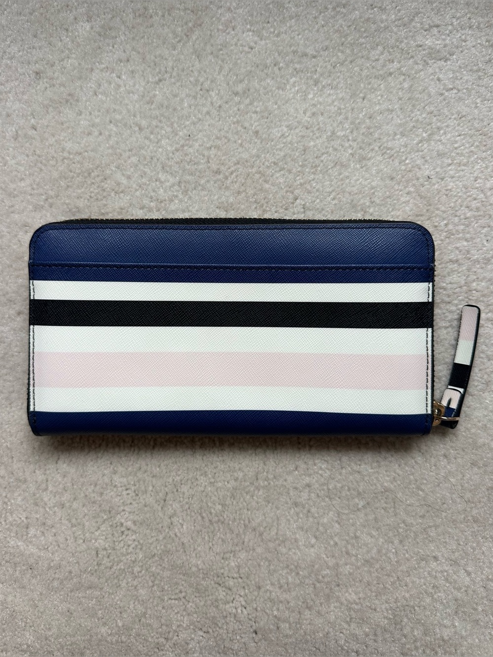 Kate Spade wallet - Picture 2 of 5